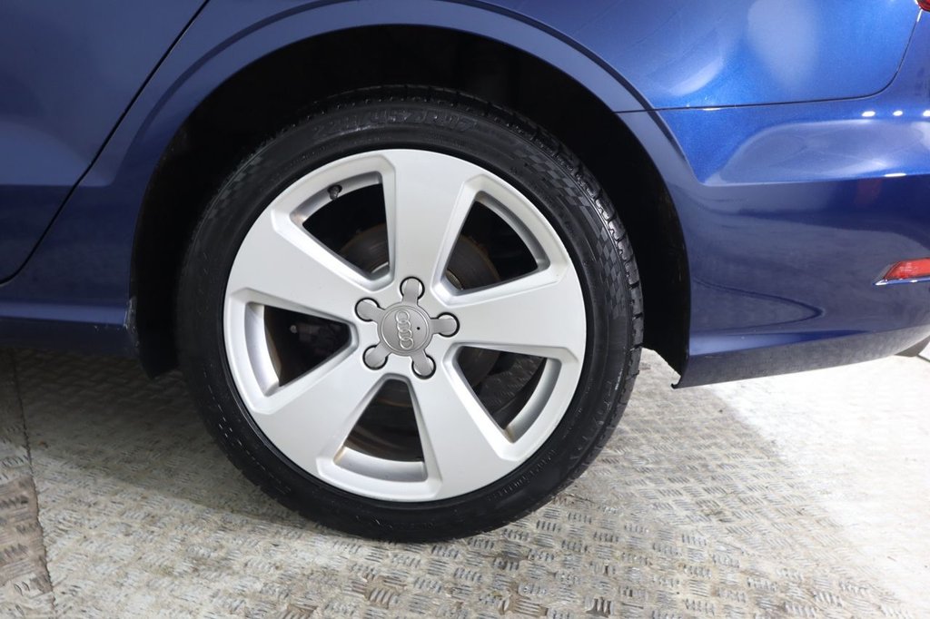 Used Audi A3 2014 for sale - 77680609: Photo 14