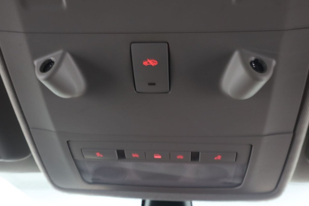 Used Vauxhall Astra 2013 for sale - 77748800: Photo 29