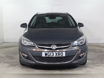Used Vauxhall Astra 2013 for sale - 77748800: Photo