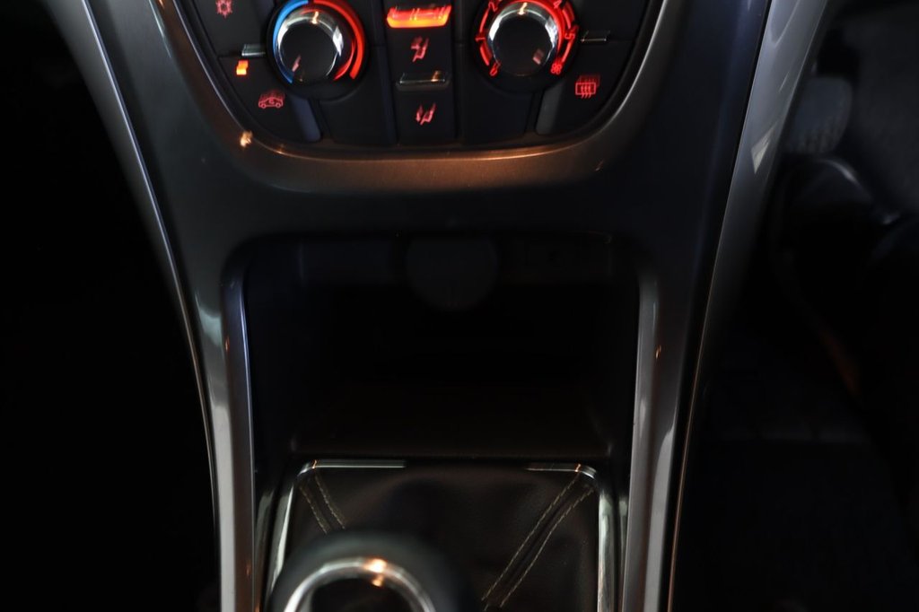 Used Vauxhall Astra 2013 for sale - 77748800: Photo 43