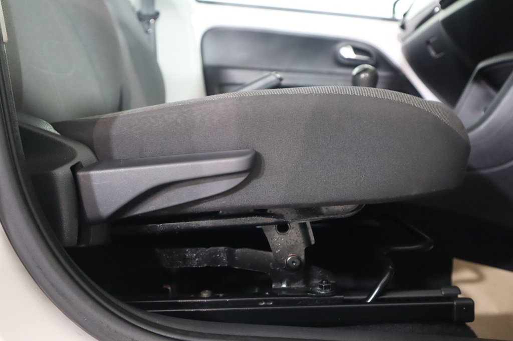 Used Volkswagen up! 2013 for sale - 76910184: Photo 27