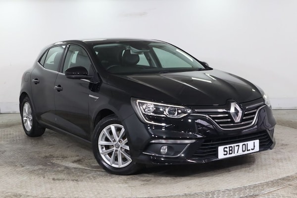 Used Renault Megane 2017 for sale - 76267025: Photo 1