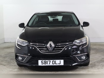Used Renault Megane 2017 for sale - 76267025: Photo 2