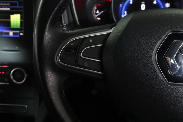 Used Renault Megane 2017 for sale - 76267025: Photo 43