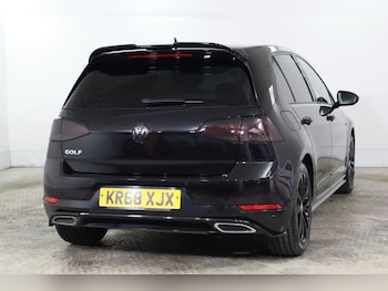 Used Volkswagen Golf 2018 for sale - 75912192: Photo