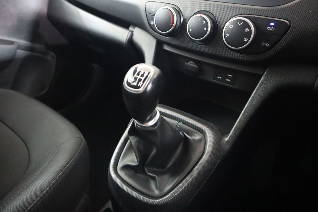 Used Hyundai i10 2018 for sale - 77110883: Photo 21