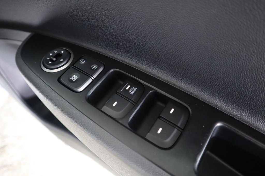 Used Hyundai i10 2018 for sale - 77110883: Photo 24