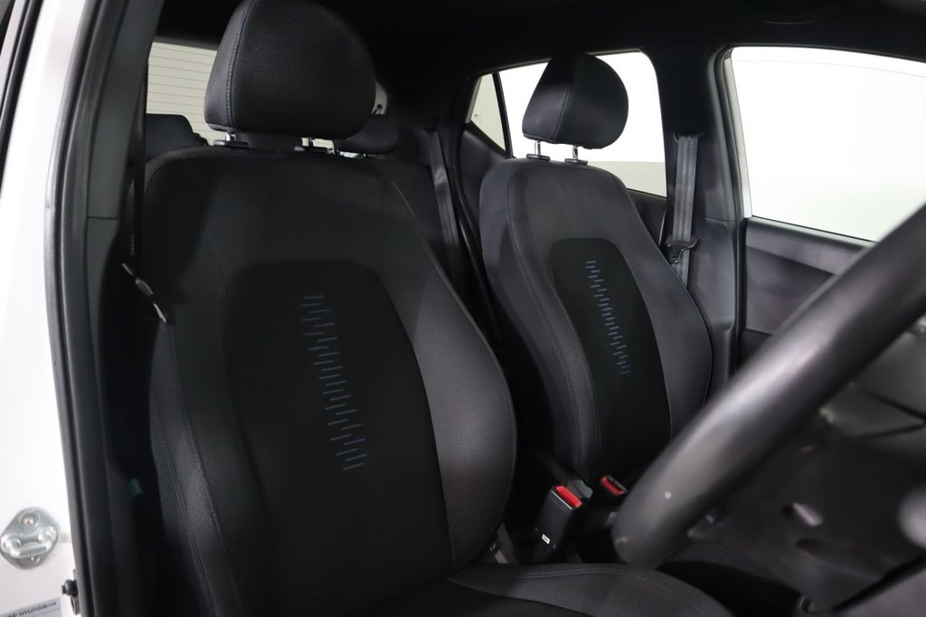 Used Hyundai i10 2018 for sale - 77110883: Photo 39