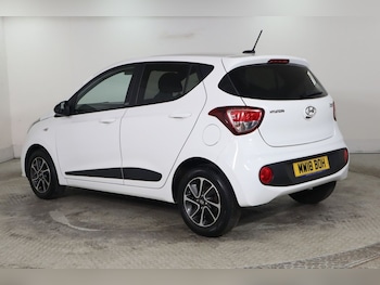Used Hyundai i10 2018 for sale - 77110883: Photo