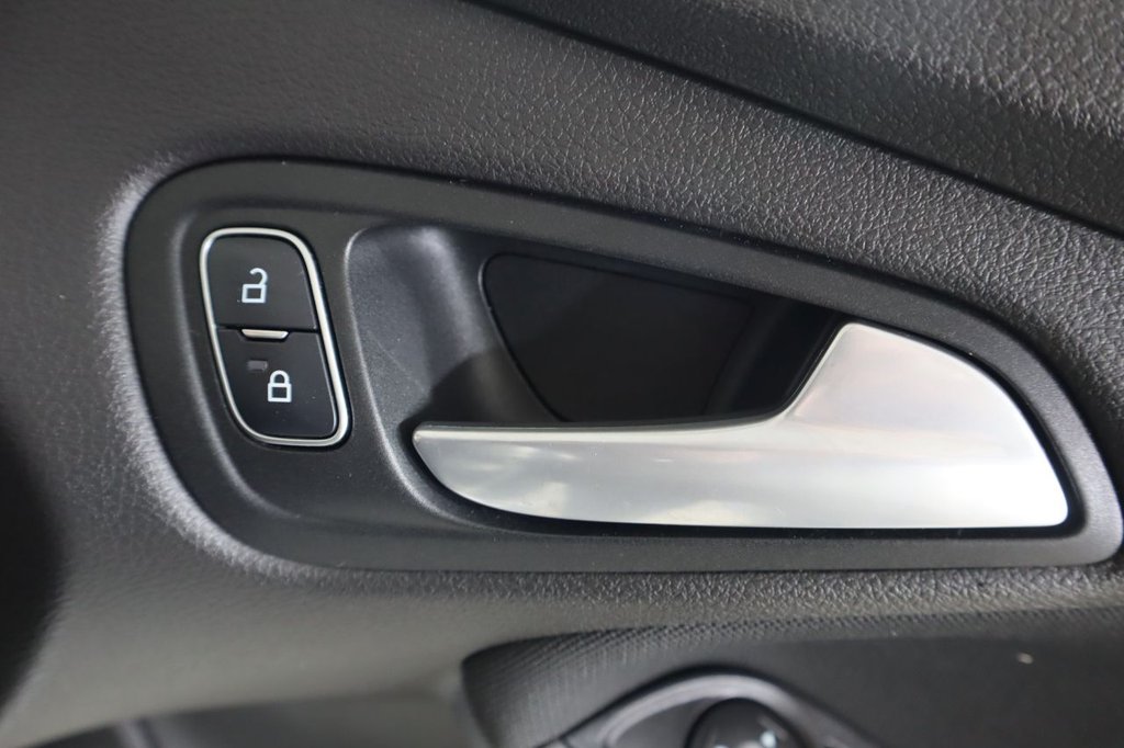 Used Ford Focus 2015 for sale - 76986242: Photo 17