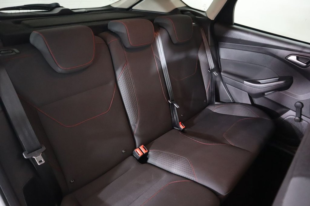 Used Ford Focus 2015 for sale - 76986242: Photo 24