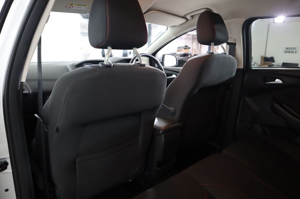 Used Ford Focus 2015 for sale - 76986242: Photo 26