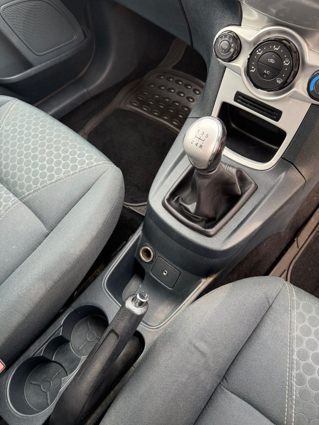 Used Ford Fiesta 2009 for sale - 77241683: Photo 7