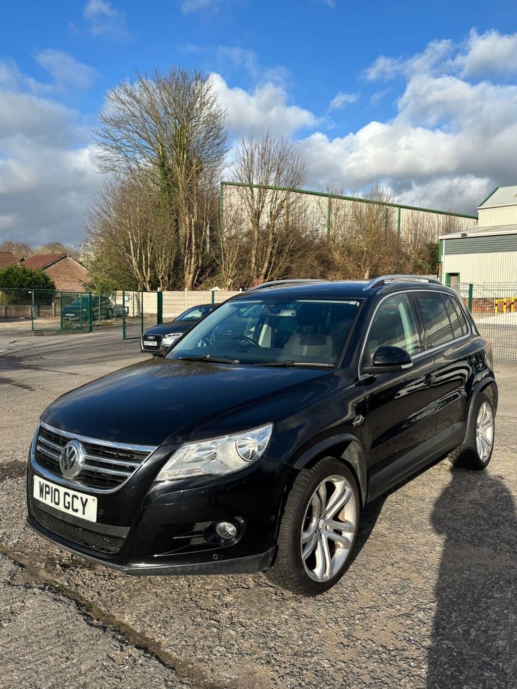 Used Volkswagen Tiguan 2010 for sale - 78061883: Photo 3