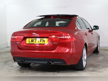 Used Jaguar XE 2017 for sale - 75998846: Photo