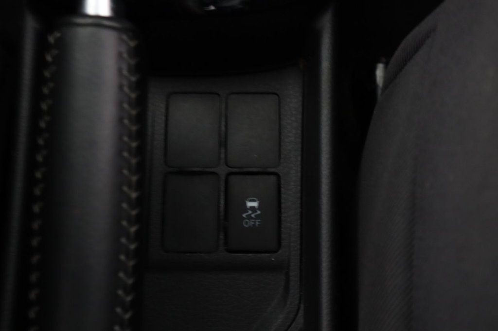 Used Toyota Yaris 2016 for sale - 76582026: Photo 23