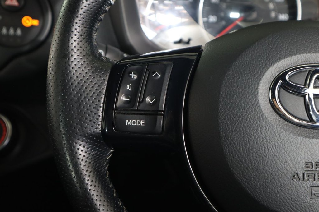 Used Toyota Yaris 2016 for sale - 76582026: Photo 33