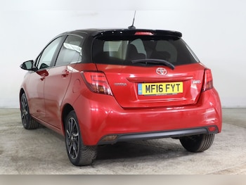 Used Toyota Yaris 2016 for sale - 76582026: Photo