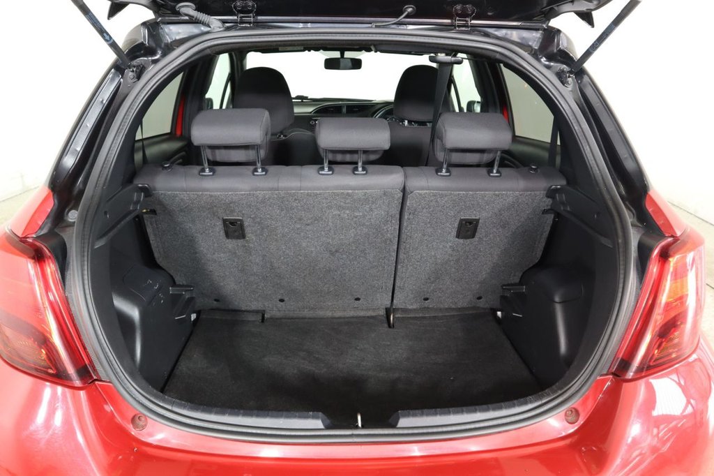 Used Toyota Yaris 2016 for sale - 76582026: Photo 9