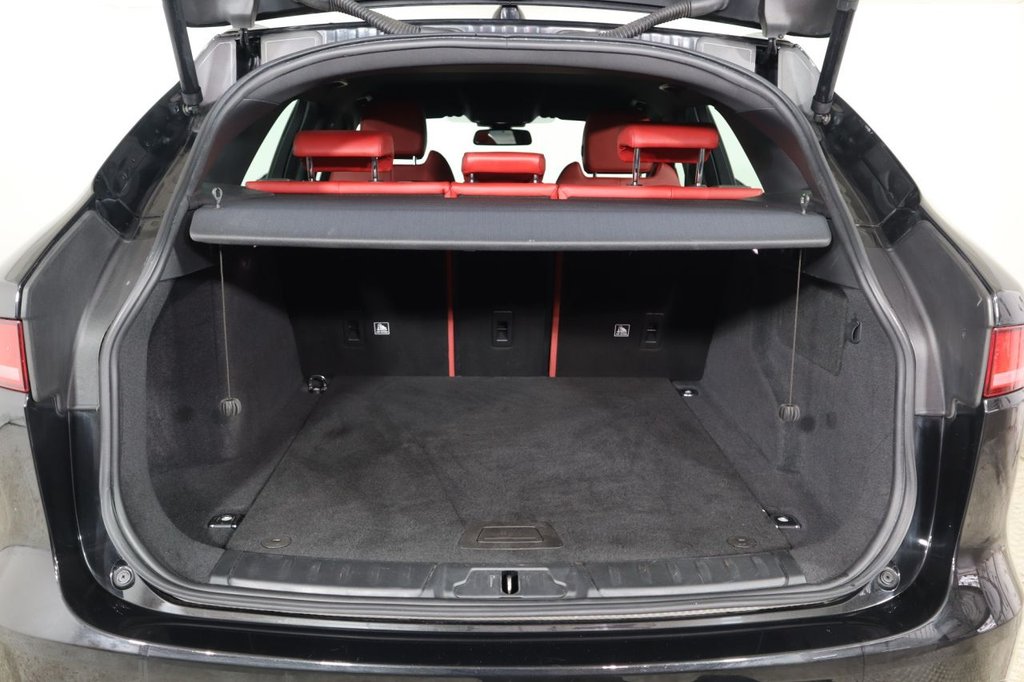 Used Jaguar F-Pace 2018 for sale - 77507801: Photo 9