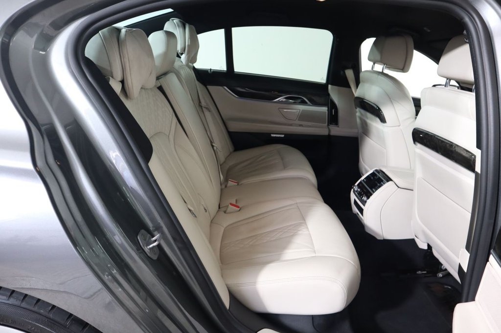 Used BMW 7 Series 2016 for sale - 76496568: Photo 48