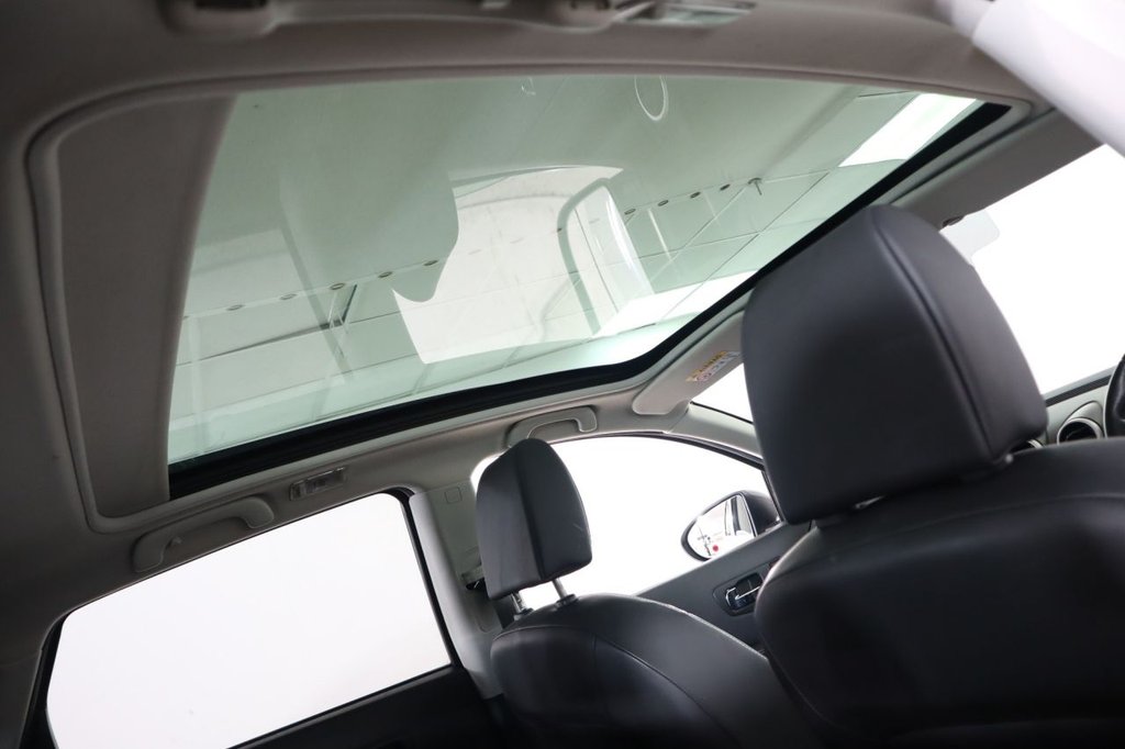 Used Nissan Qashqai 2013 for sale - 76740441: Photo 17