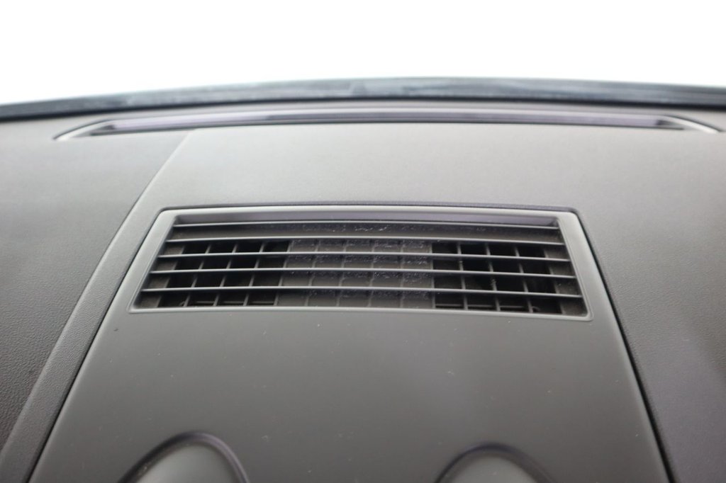 Used Nissan Qashqai 2013 for sale - 76740441: Photo 25