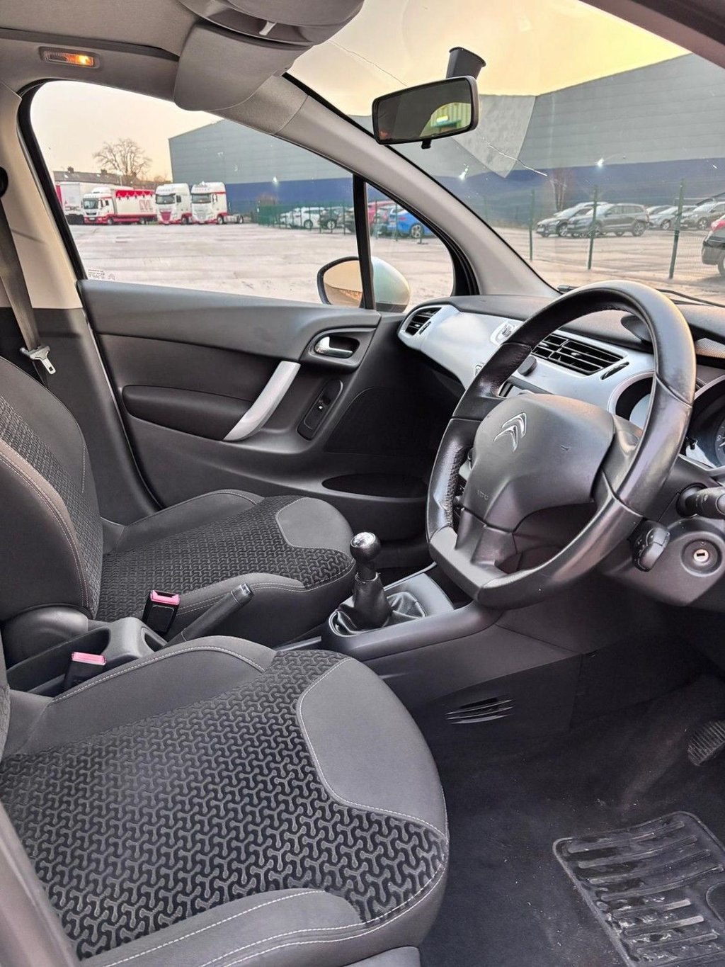 Used Citroen C3 2011 for sale - 77241718: Photo 6