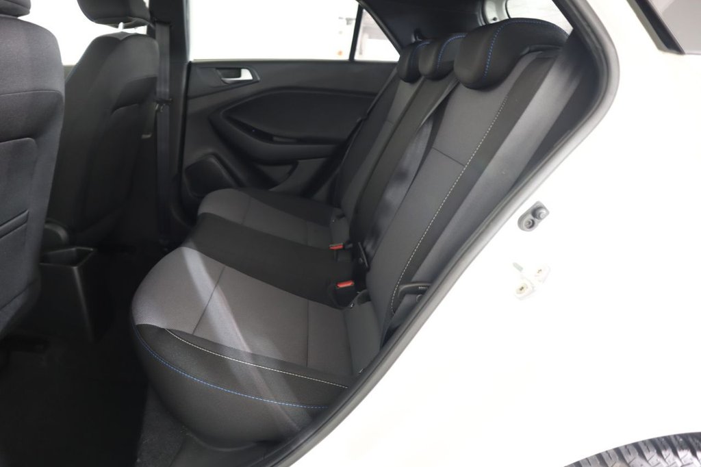 Used Hyundai i20 2016 for sale - 77369945: Photo 40