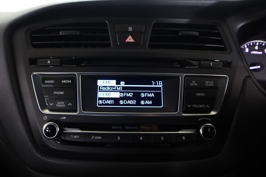 Used Hyundai i20 2016 for sale - 77369945: Photo 41