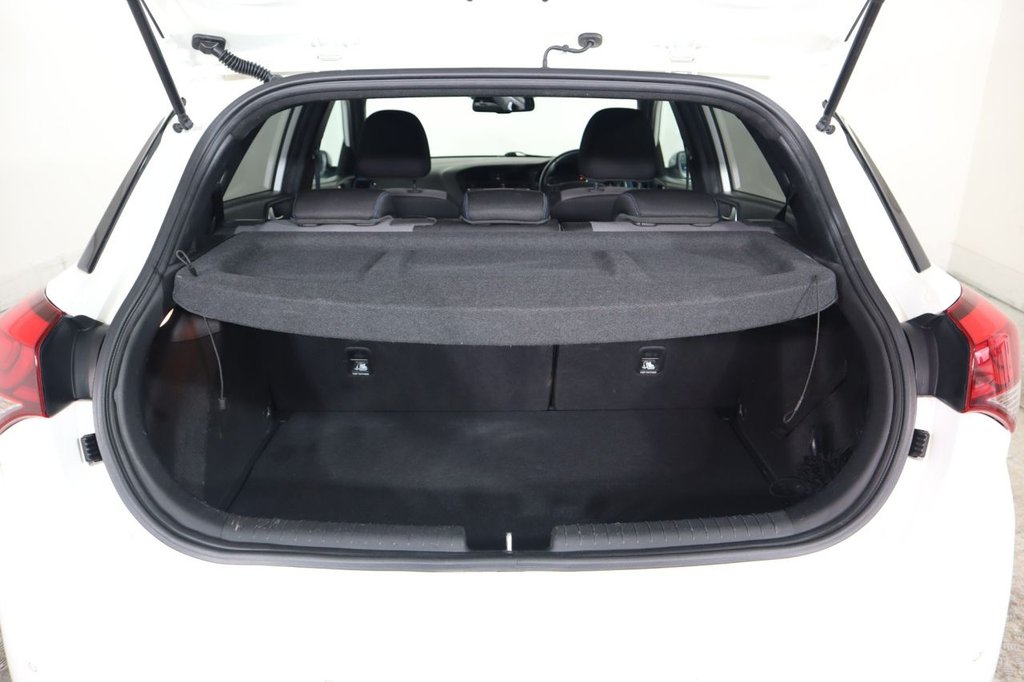 Used Hyundai i20 2016 for sale - 77369945: Photo 9