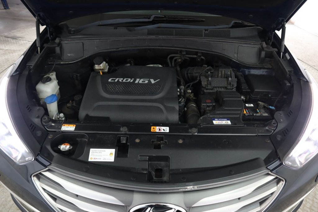 Used Hyundai Santa Fe 2017 for sale - 77153683: Photo 10