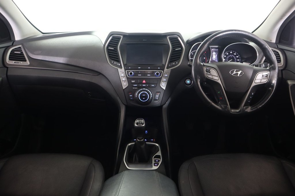 Used Hyundai Santa Fe 2017 for sale - 77153683: Photo 18