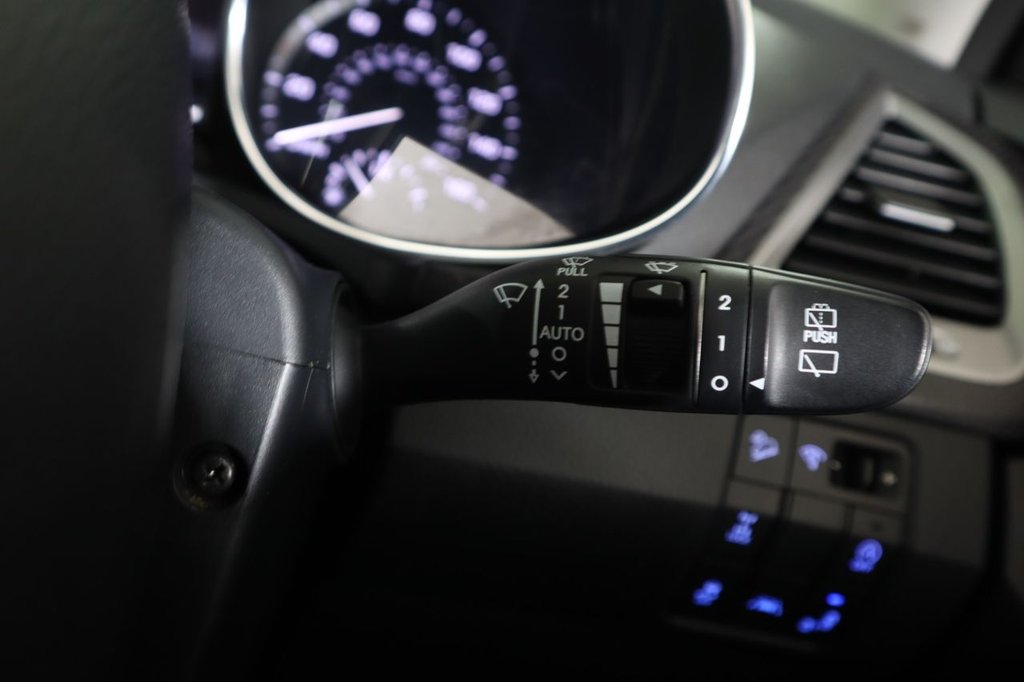 Used Hyundai Santa Fe 2017 for sale - 77153683: Photo 25