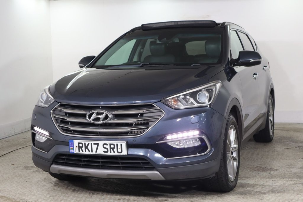 Used Hyundai Santa Fe 2017 for sale - 77153683: Photo 3