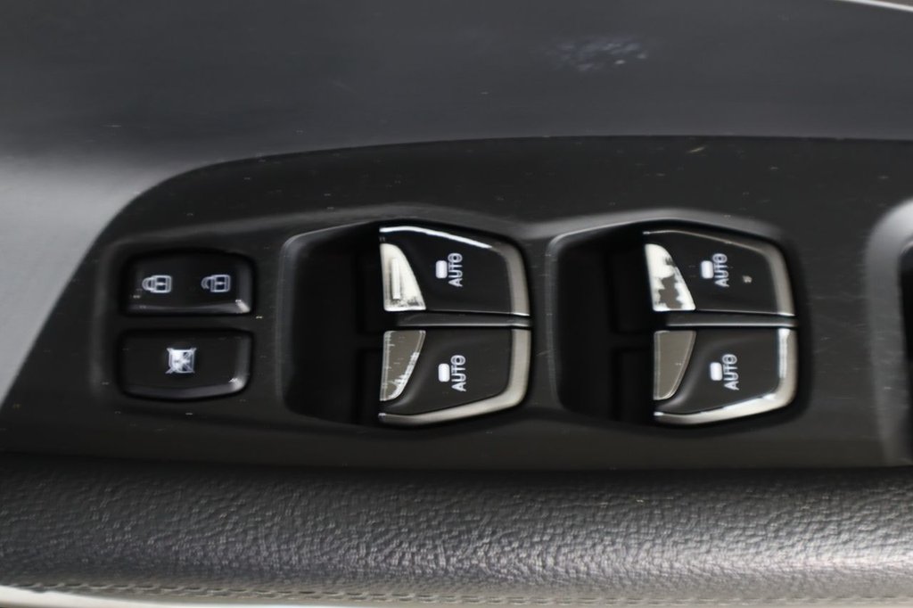 Used Hyundai Santa Fe 2017 for sale - 77153683: Photo 34