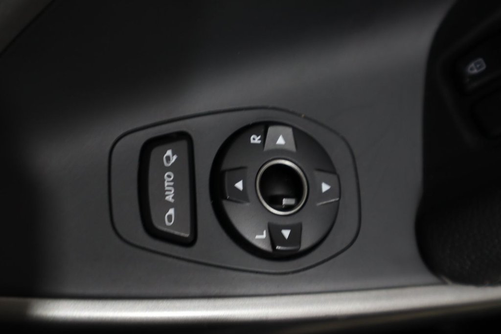 Used Hyundai Santa Fe 2017 for sale - 77153683: Photo 40