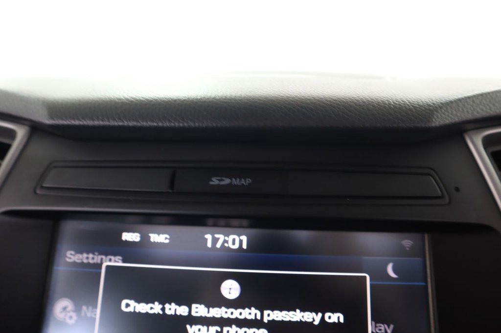 Used Hyundai Santa Fe 2017 for sale - 77153683: Photo 44