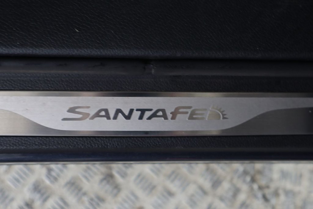 Used Hyundai Santa Fe 2017 for sale - 77153683: Photo 47