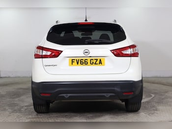 Used Nissan Qashqai 2017 for sale - 78272087: Photo