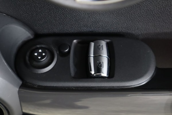 Used MINI Hatch 2017 for sale - 76303842: Photo 26