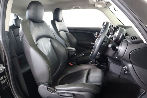 Used MINI Hatch 2017 for sale - 76303842: Photo 42