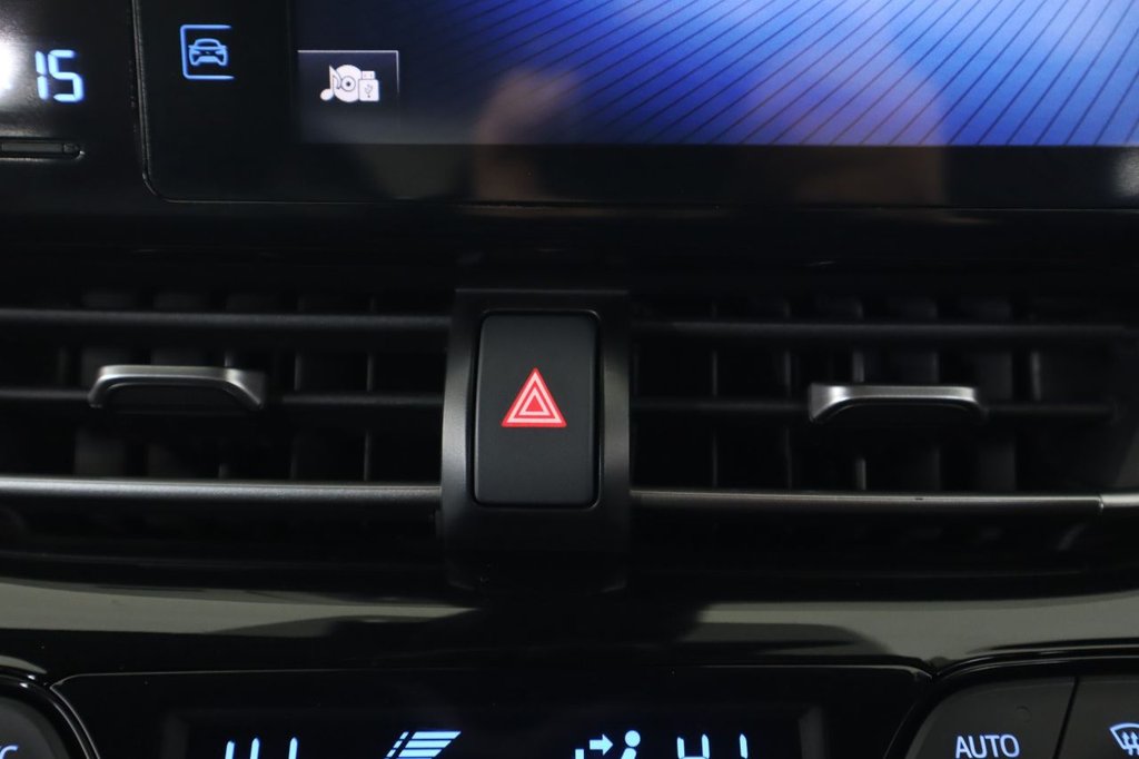 Used Toyota C-HR 2017 for sale - 76841296: Photo 25