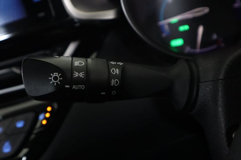 Used Toyota C-HR 2017 for sale - 76841296: Photo 27