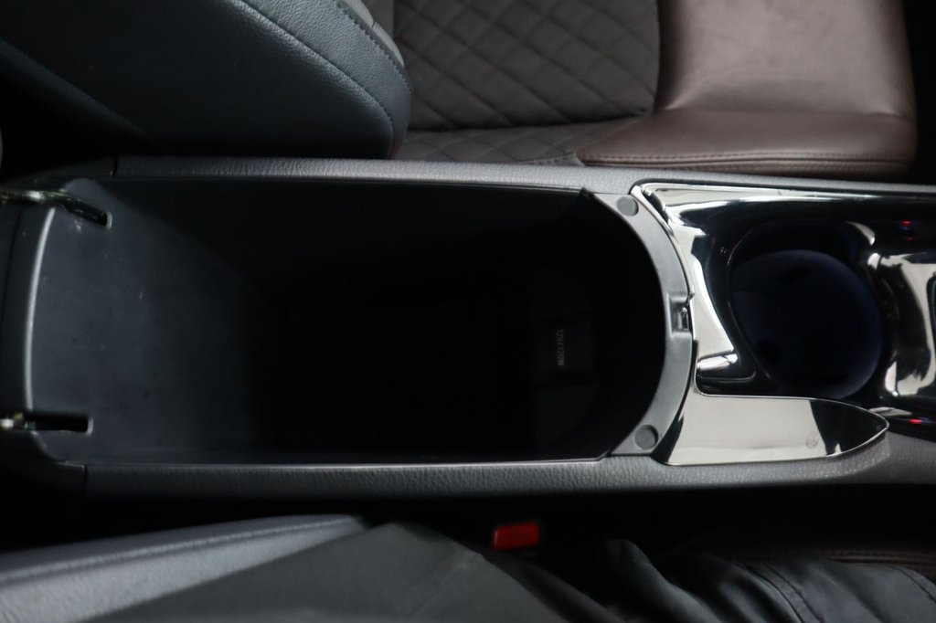 Used Toyota C-HR 2017 for sale - 76841296: Photo 32