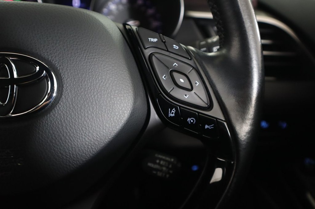 Used Toyota C-HR 2017 for sale - 76841296: Photo 36