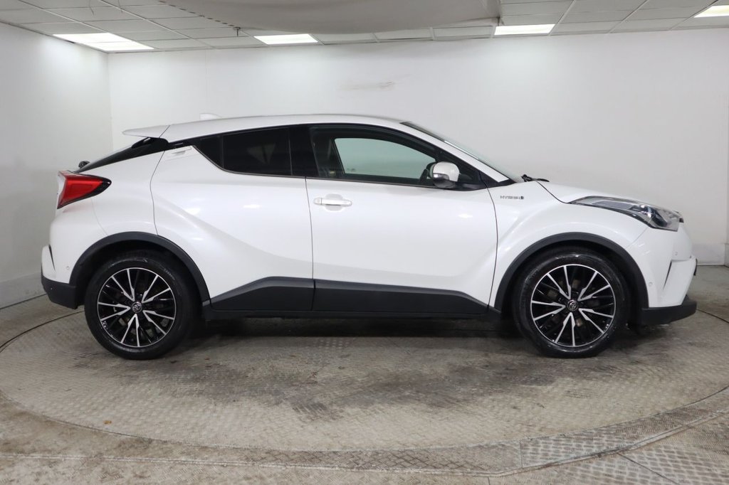 Used Toyota C-HR 2017 for sale - 76841296: Photo 7