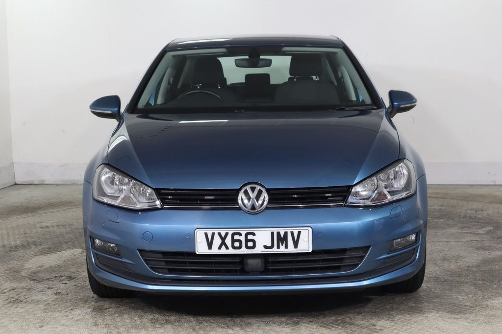 Used Volkswagen Golf 2016 for sale - 77188406: Photo 2
