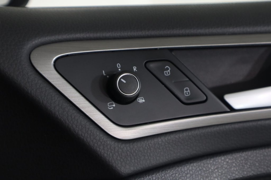 Used Volkswagen Golf 2016 for sale - 77188406: Photo 33