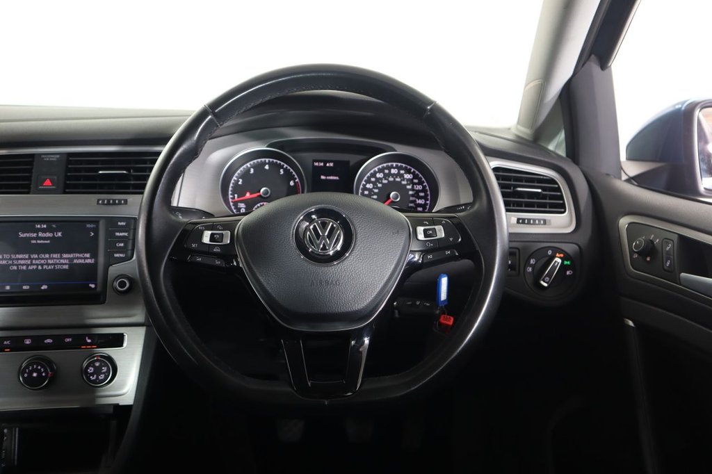 Used Volkswagen Golf 2016 for sale - 77188406: Photo 40